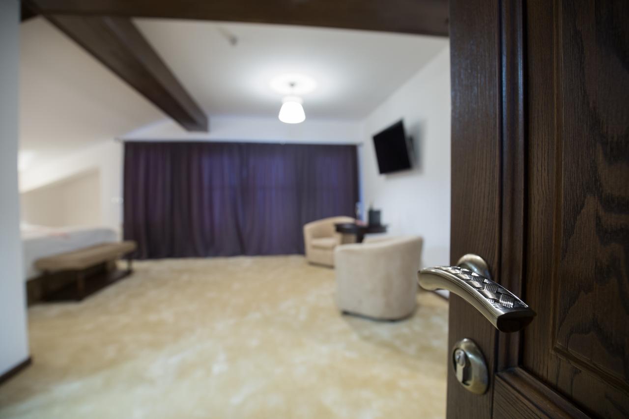 Bran Monte Crai Chalet ภายนอก รูปภาพ